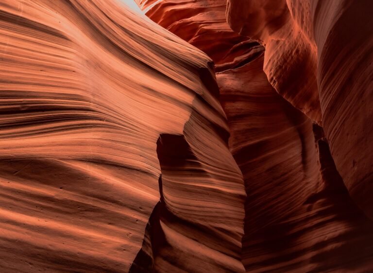 Native American: 🌾 Indigene Land- und Wasserbewirtschaftung